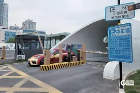 青岛：纾解假日停车难 如何有“位”有“治”慧图片