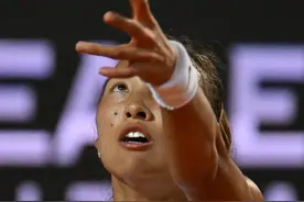 郑钦文“抢七”惜败高芙 无缘WTA1000罗马站决赛图片