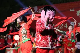 重庆垫江县：喜迎新春文艺汇演热闹上演图片