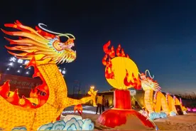 逐冰踏雪！在包头玩转“华灯大庙会”图片