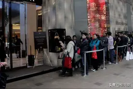 全球奢侈品公司新排名：中国仅1家挤进前十，第一名年吸金4306亿图片