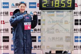 2:18:59！亚洲纪录，日本刷新！图片