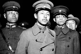 西安事变后，张学良为何要亲自护送蒋介石回南京？有三点原因图片