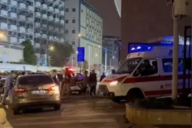 小车挡救护车死者女儿被网曝，小区保安发声，律师：司机恐担刑责图片