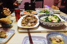 未来儿媳妇说要两地分居了图片