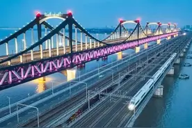 杭州从西湖时代迈向钱塘江时代，钱江一桥到钱江十桥你都认识吗？图片