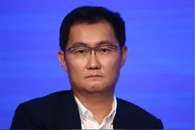 刚刚，这游戏超过王者荣耀和原神图片