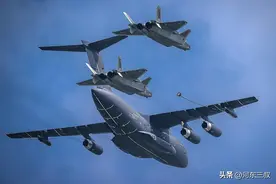 一站式服务，4000公里歼10直飞沙特，运油20到底能加多少油？图片