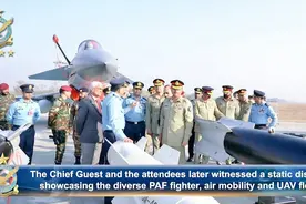 打印铁拳头！巴铁空军展示歼-10CE战机，曝光两款神秘大杀器图片