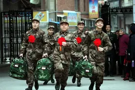 为什么大学生参军后留队的并不多？图片