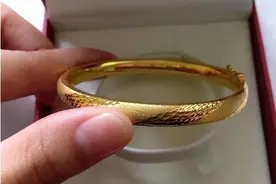 女性坚持长期佩戴“金手镯”，对身体有什么影响呢？请提前了解图片