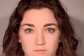 美国女子吸毒后狂捅约会对象108刀，结果就判100小时社区服务？图片