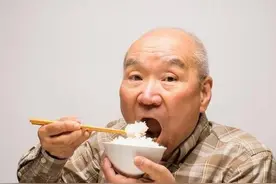 老年人还是想吃什么就吃什么图片