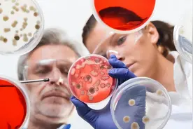 为了永生，俄科学家给自己注射350万年前的细菌，结果如何？图片