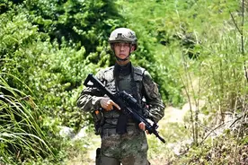 王牌狙击手，被中央军委表彰！图片