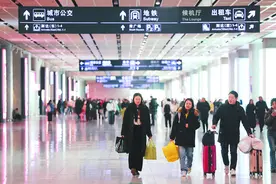 【新春走基层】合肥市打通旅客回家“最先和最后一公里”图片