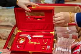 闺女男朋友带着父母忽然上门提亲，让我随便提要求，最终知难而退图片