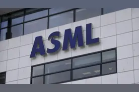 美国施压下 荷兰光刻机巨头提前取消对华订单丨北京观察图片