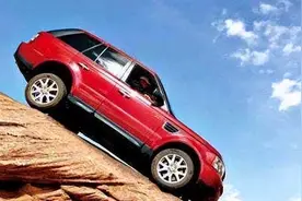 自动挡车下陡坡，挂D挡踩刹车害了多少人！教练：这才是正确操作图片