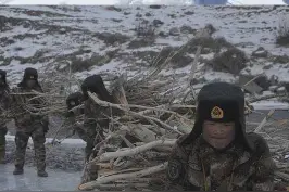 中央军委授予祁发宝“卫国戍边英雄团长”，追授陈红军“卫国戍边英雄”，给陈祥榕、肖思远、王焯冉追记一等功。