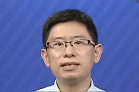 西安地铁保安拖拽女乘客，保安被停职相关管理人员被处理，这就完了吗？#西安地铁 #西安地铁保安拖拽女乘客 #多问律师 #科普 #热点 视频封面