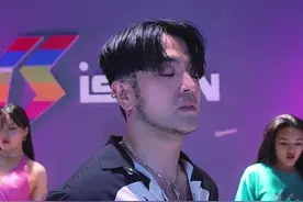 哈哈哈哈 怎么就开始了？#舞蹈课堂随拍 #poker face 完整版教学在下面 25支舞更新中