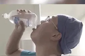 “医生也是人 葡萄糖水就是救命水” 白岩松谈医生术后喝葡萄糖事件