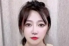 #徽州宴遛狗女子的丈夫公开道歉 钱不是一切，遵规守法才是正道。#印有正能量 #大v快评视频封面