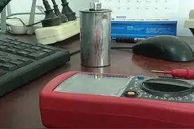 怎样用万用表测量电容视频封面