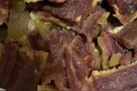 都来看下这卤牛头肉里面到底是啥，不敢吃了，知道的告诉一下