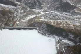 遥桥峪水库
位于北京密云县安达木河上游遥桥峪村。1984年9月竣工