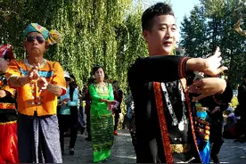 傣族小伙的手有多柔软视频封面