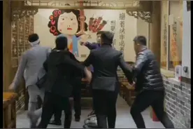 江湖法则（大结局）：阿南兄弟赶来救场，江湖法则就是：趁早退出视频封面