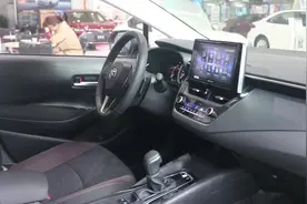 一汽丰田卡罗拉 2019款1.2T S-CVT GL先锋版视频说明书-内饰