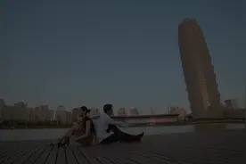 情侣双人拉丁舞《像鱼》，扭动的身躯，比鱼更灵巧视频封面
