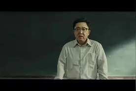 学生与老师间的斗争就此展开，看老师如何应对学生的恶搞