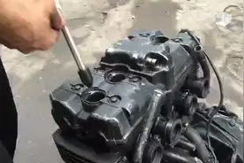 发动机加水的坏处视频封面