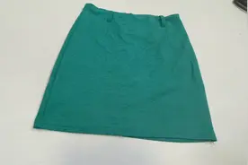 一步裙太短不敢穿？下摆这样缝一缝，不光有加长还比原来更洋气