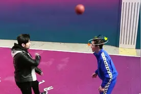 周杰伦打篮球合集，各种帅酷，各种进球，水平还不错哦视频封面