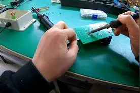 又是一例把380V的电压接在220V的电路中，损坏的地方都一样视频封面