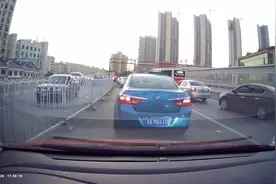 后续：猜猜面对疯狂插入的白车，女司机有没有撞上去，答案在视频视频封面