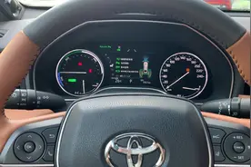 亚洲龙中控液晶显示屏操作方法