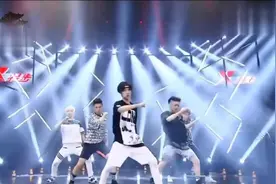 王一博这·一段跳舞帅炸了，之后还晒腹肌，太帅了！视频封面