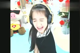 搞怪美女文儿，嗨唱《皮皮虾跟我走》，这表情也是没谁了！