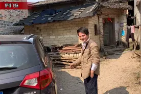 90后小伙月入5000首付一万,月供4000宁可住破瓦房,也要买15万的车