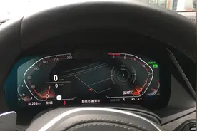 你知道宝马的自动泊车如何开出停车位吗？附360全景添加启动点