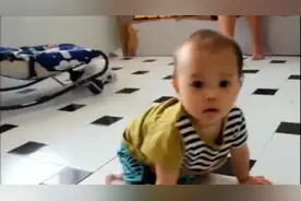 孤儿院孩子的悲喜与哀愁，坐在地上哭也没人管视频封面