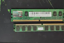 如何正确擦拭内存和显示卡的金手指