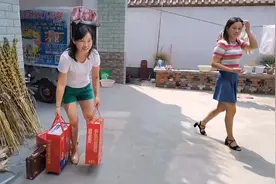 中秋节到了表姐妹一起去看望大姨，看看河南农村的走亲戚方式视频封面