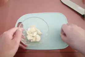 大蒜和白醋在一起有什么作用呢？很多人不知道，快一起学习下吧